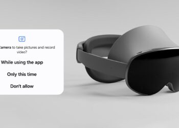 Android XR to Enable Phone-Like Camera Access