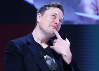 “Swindler”: Elon Musk’s Attempt to Acquire OpenAI for .4 Billion Met with Sharp Rebuttal from Sam Altman